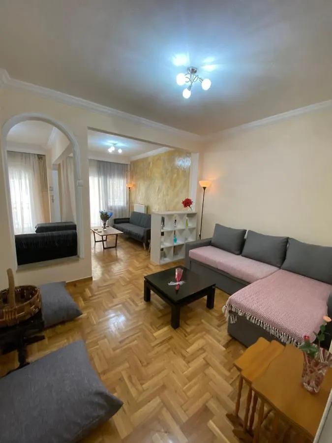 Beautiful Apartment In The Center Of Selanik