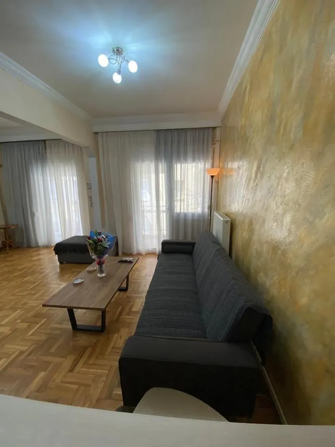 Beautiful Apartment In The Center Of Selanik